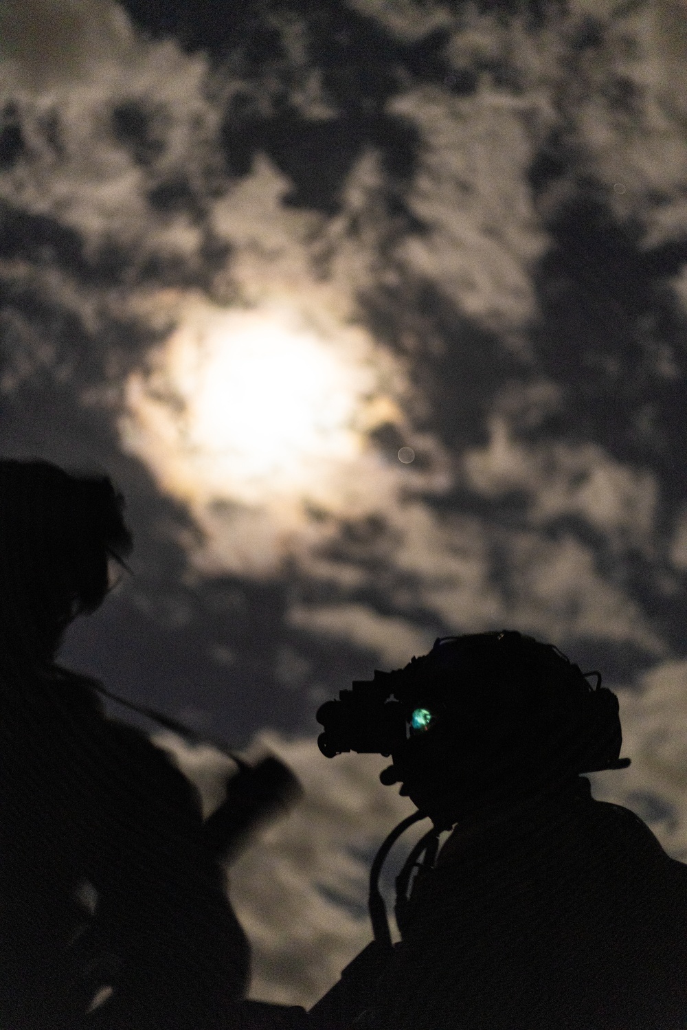 BLT 1/8 Conducts Night Raid