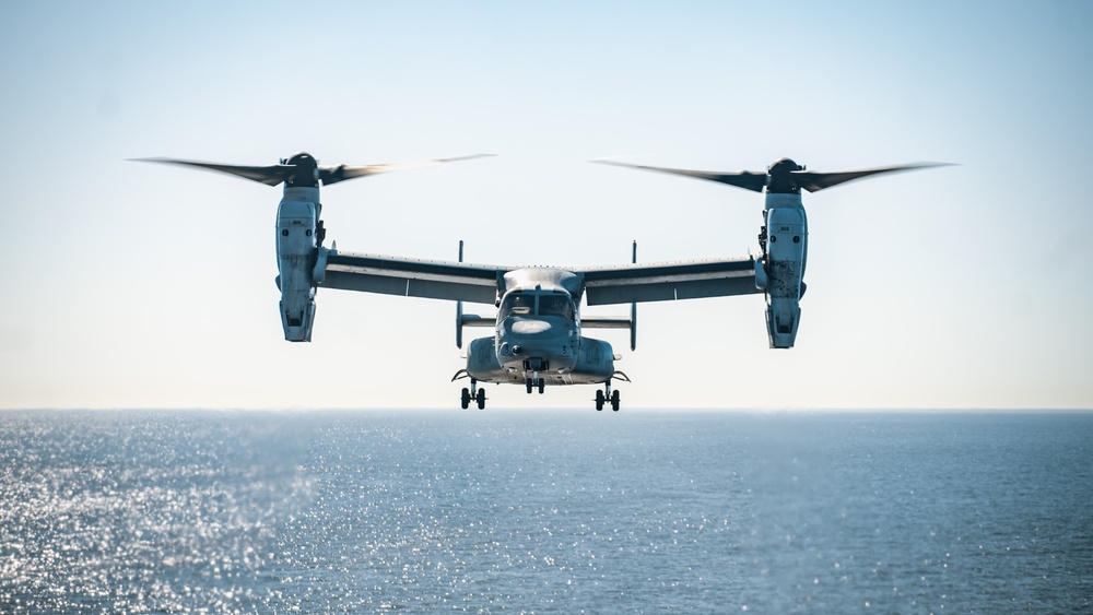 On Deck: VMM-165 Maneuvers the Force while Underway