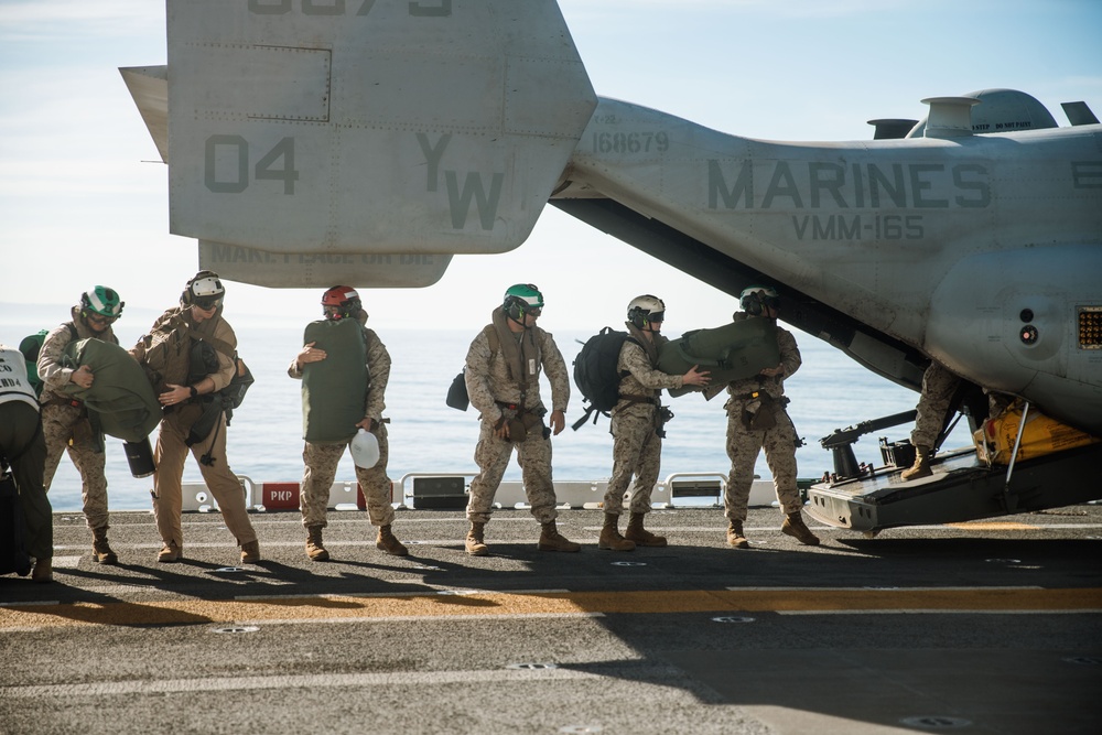 On Deck: VMM-165 Maneuvers the Force while Underway