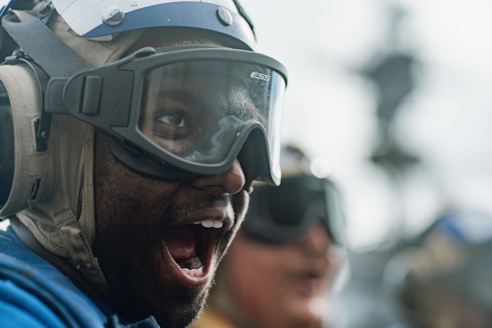 Sailors Train for Aircraft Fires aboard USS Boxer