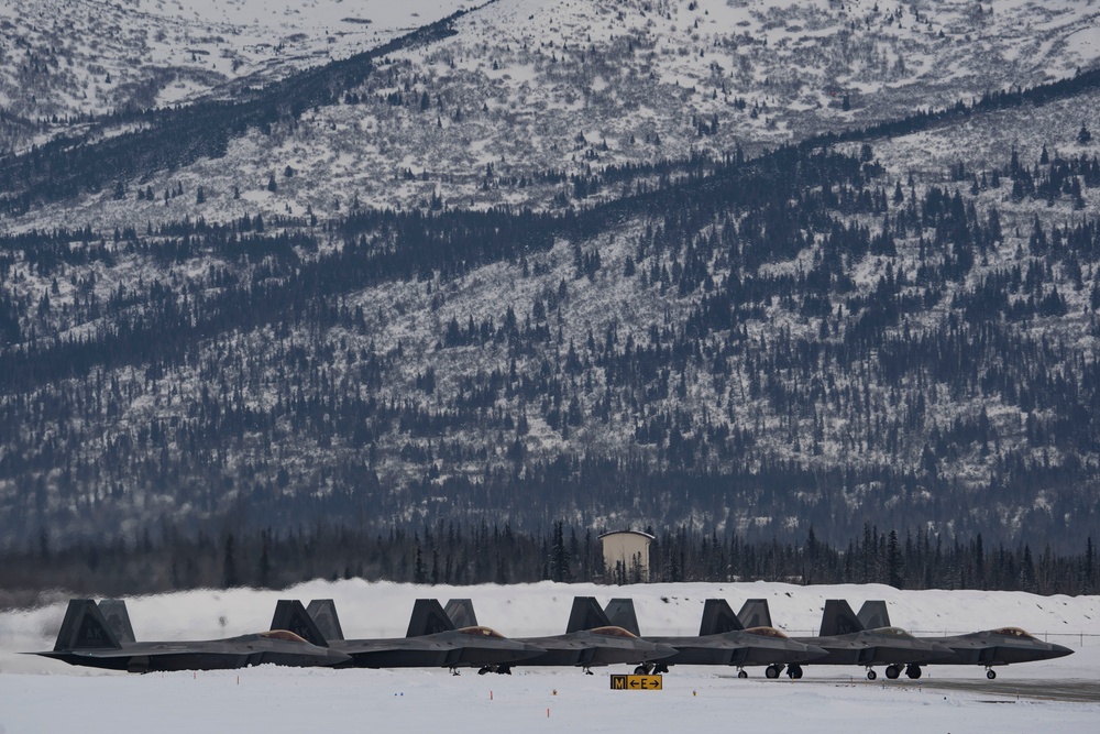 3rd Wing F-22s promote dominance over JBER