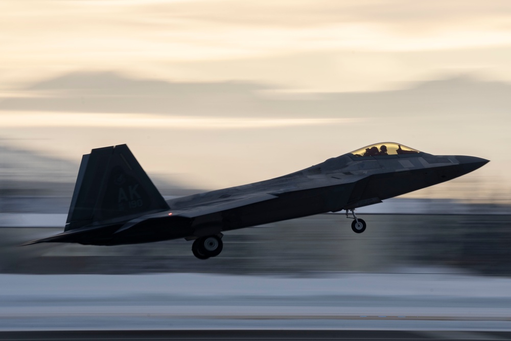 3rd Wing F-22s promote dominance over JBER