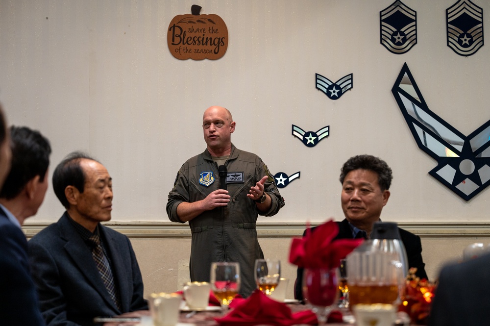 Korean-American Gunsan Alliance hosts annual Thanksgiving meal for Wolf Pack
