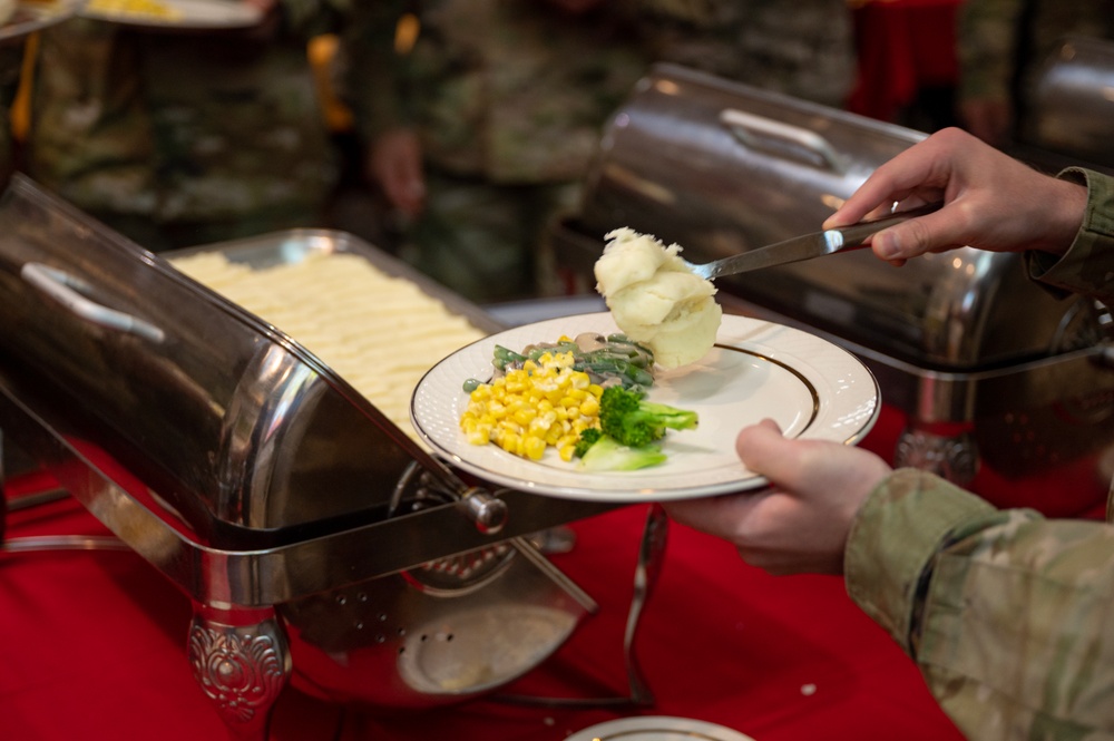Korean-American Gunsan Alliance hosts annual Thanksgiving meal for Wolf Pack