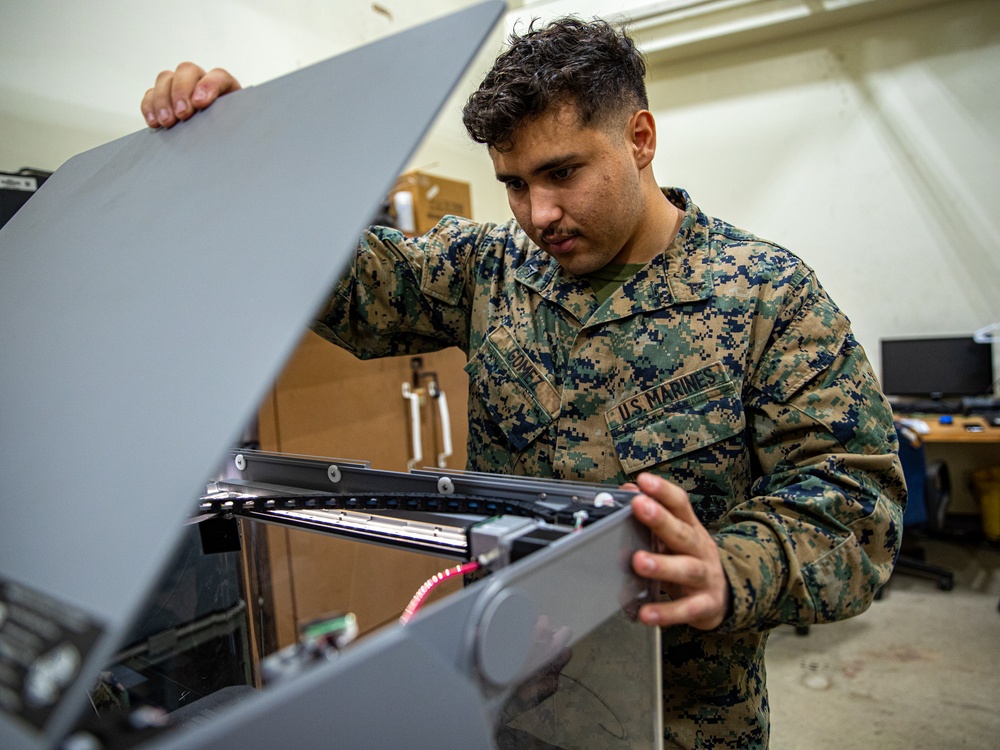 U.S. Marines with 3rd Maintenance Battalion Test Developing Software