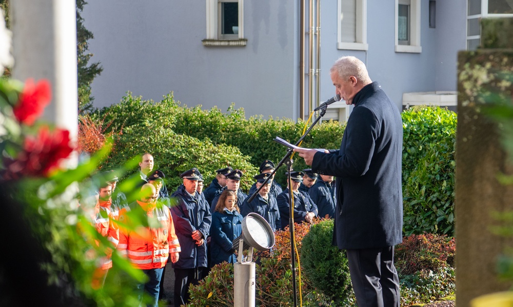 NATO members gather for German National Day of Mourning