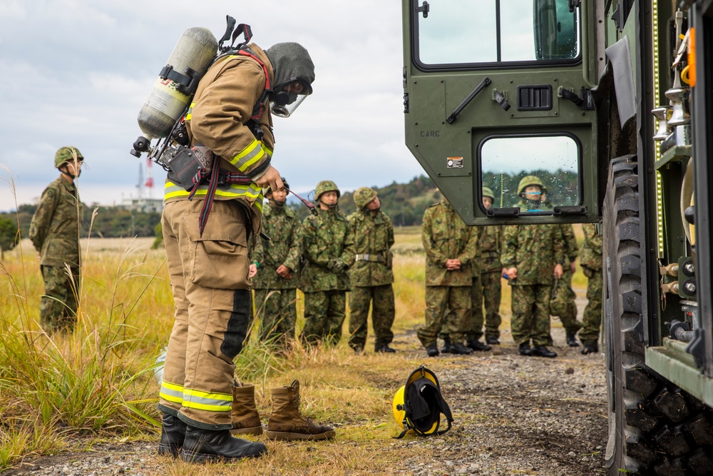 Resolute Dragon 23 | MWSS-171, JGSDF Conduct Bilateral Fueling, MEDEVAC Drill at Camp Jumonjibaru