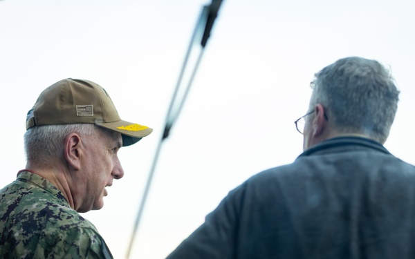 COMSC Visits USNS Patuxent (T-AO 201)