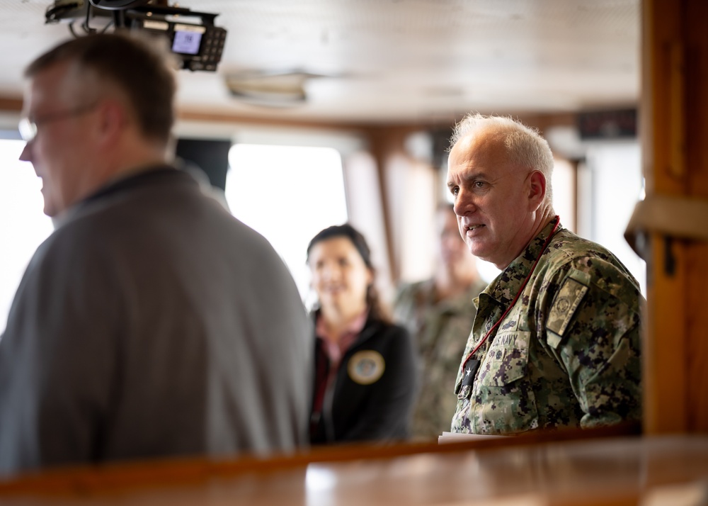 COMSC Visits USNS Patuxent (T-AO 201)