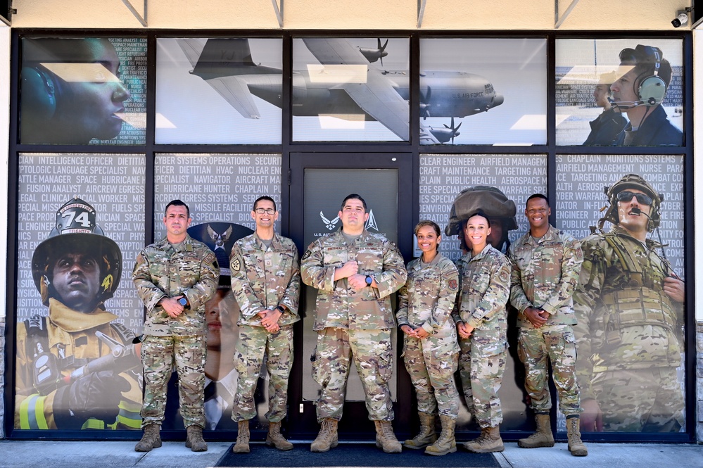 Coastal Georgia Air National Guard Recruiting Office hosts official ribbon-cutting at new Pooler location