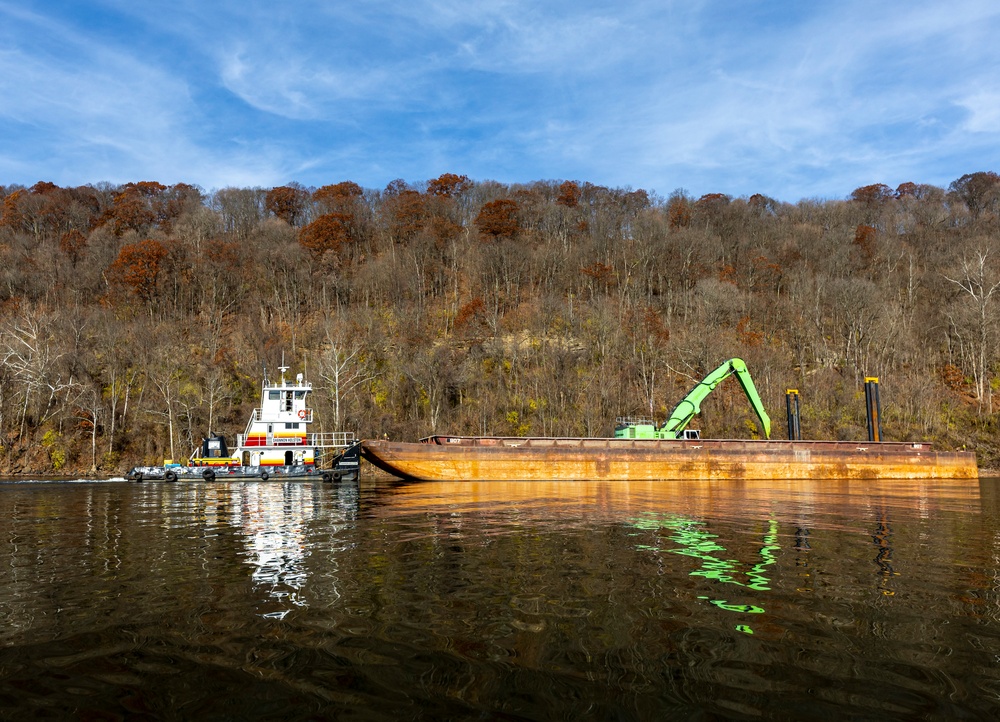 We Will Rock You: Pittsburgh District sinks stones into Monongahela River to raise fish habitats