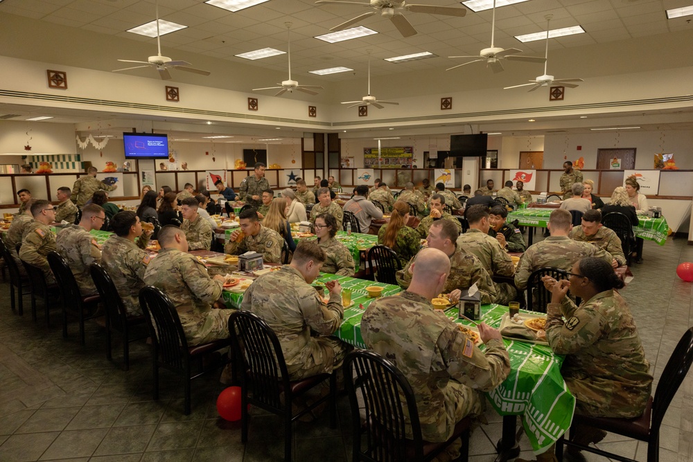 U.S. Army Field Artillery Commandant Team Serves Thanksgiving Dinner