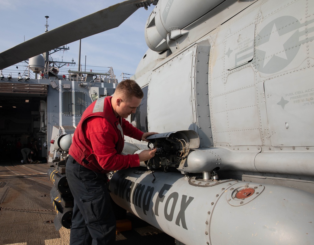 USS Gravely (DDG 107) Conducts Training in Support of C5F Operations