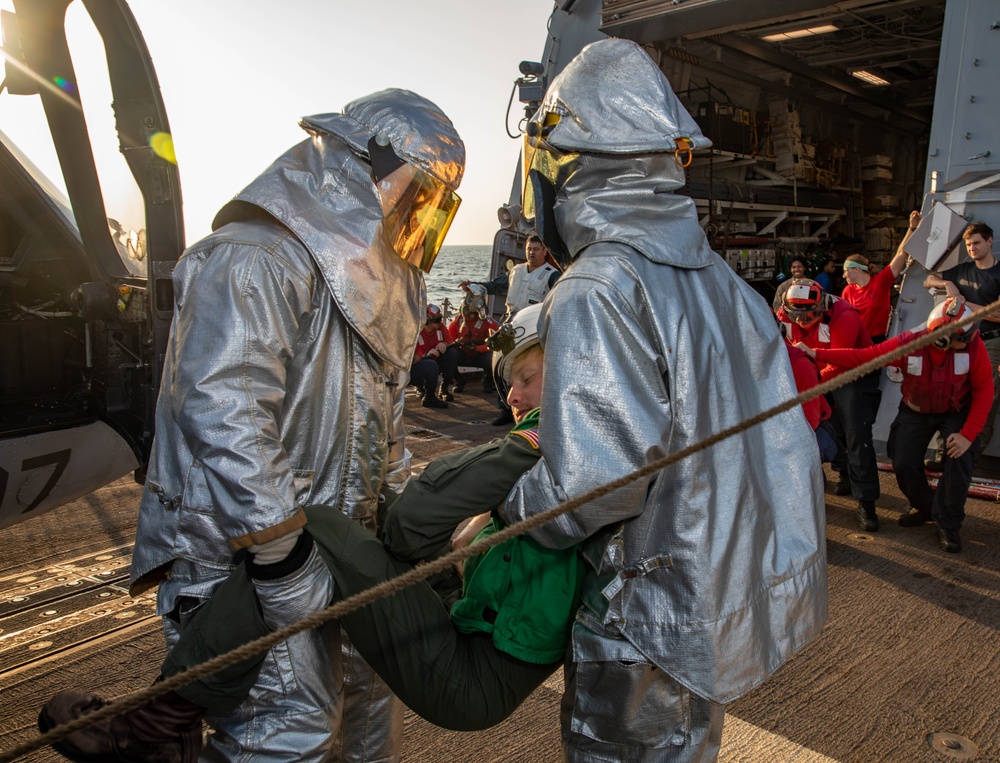 USS Gravely (DDG 107) Conducts Training in Support of C5F Operations