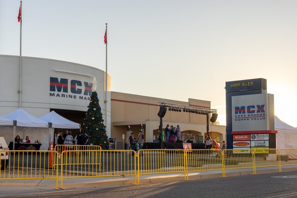 MCCS hosts a Christmas tree lighting event on MCAS Yuma