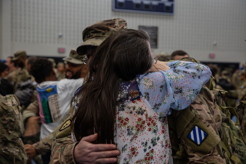 3rd CAB Soldiers Return Home from Deployment