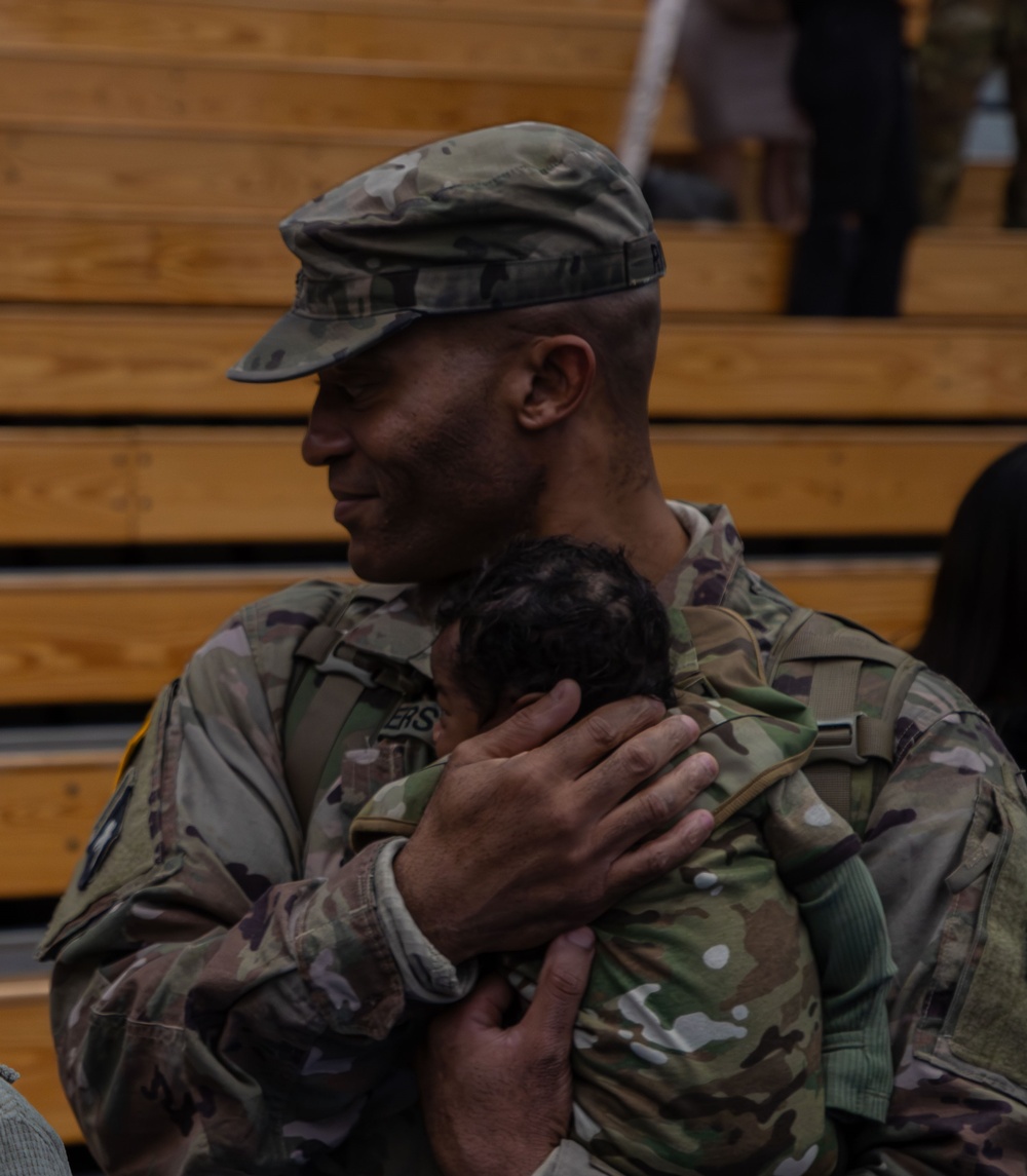 3rd CAB Soldiers Return Home from Deployment