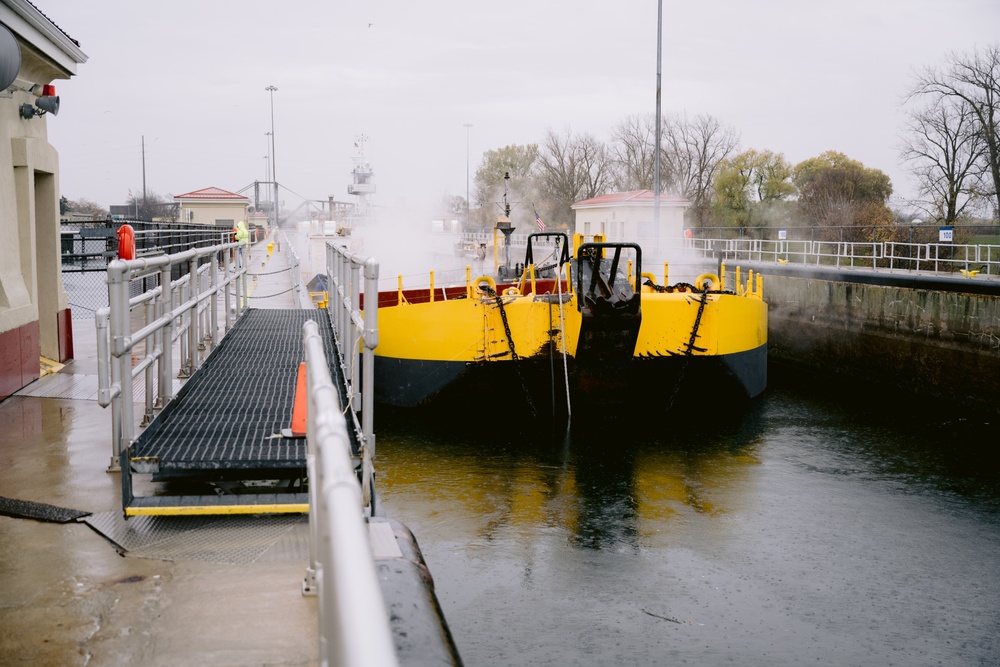 Operations at USACE's Black Rock Lock