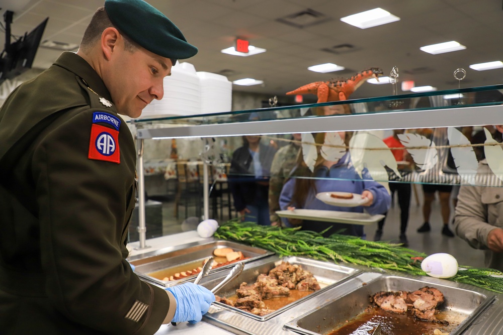 Hunter Army Airfield Serves Soldiers Thanksgiving Meal