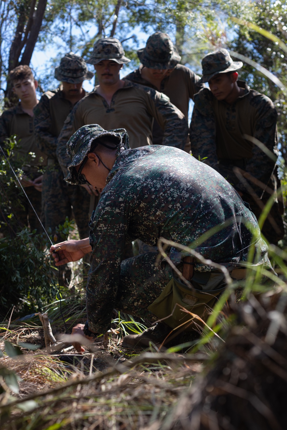 KAMANDAG 7| Philippine Marines and 3d LCT Jungle Shelter Training