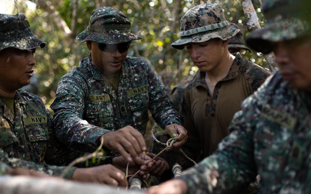 KAMANDAG 7| Philippine Marines and 3d LCT Jungle Shelter Training