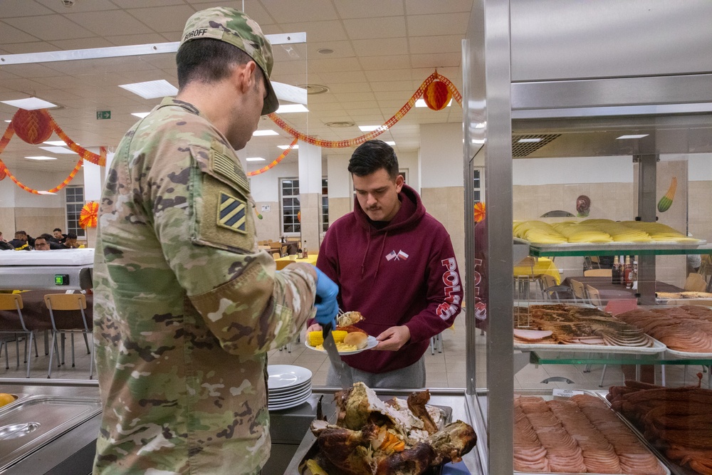 2-69 “Panther” Battalion serves up Thanksgiving to U.S., NATO troops