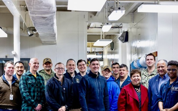 SECNAV and Betty Del Toro Give Thanks to Sailors and Their Families on Thanksgiving