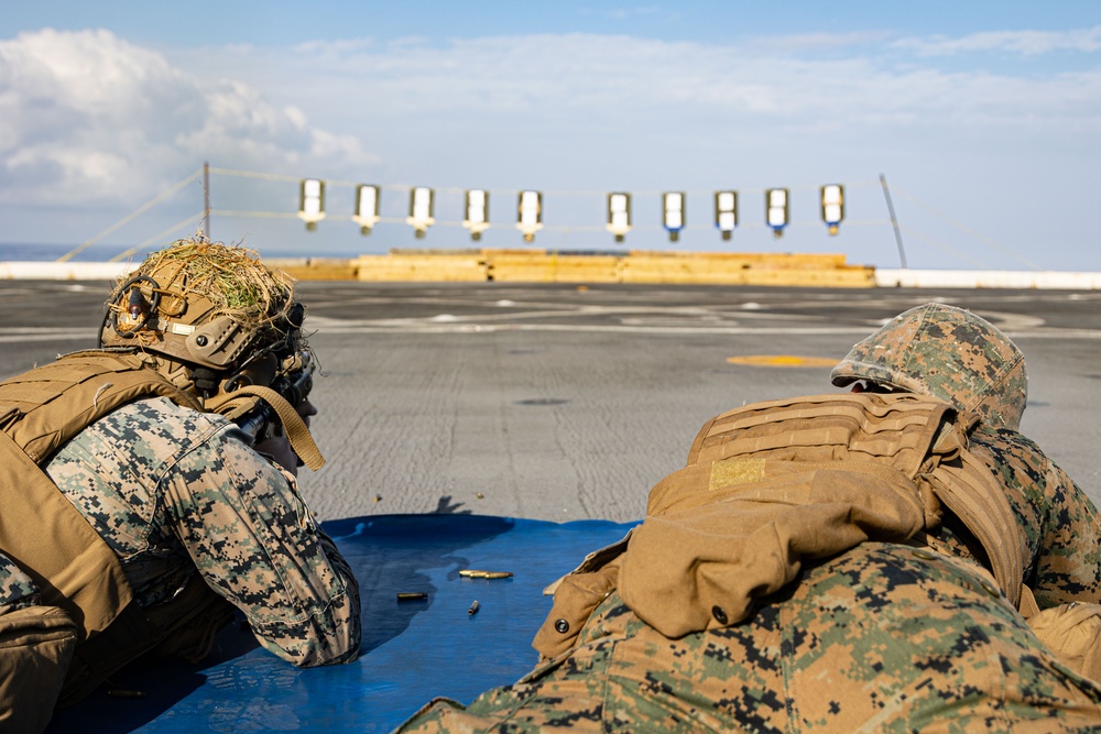 26MEU(SOC) Conducts Deck Shoot aboard the USS Mesa Verde