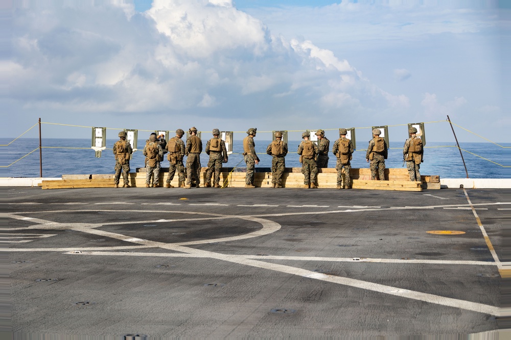 26MEU(SOC) Conducts Deck Shoot aboard the USS Mesa Verde