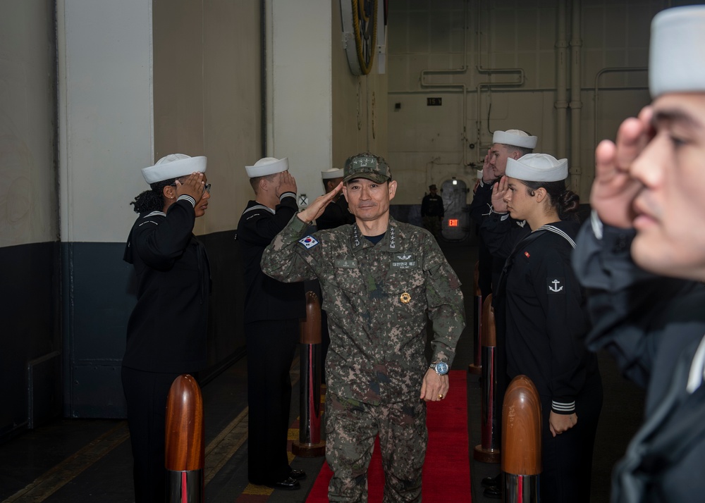 CNO, MCPON, ROK CNO Visit USS Carl Vinson (CVN 70)