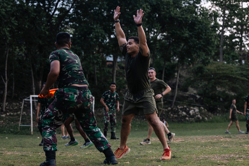 MRF-SEA Marines, Indonesian Korps Marinir, play ultimate frisbee