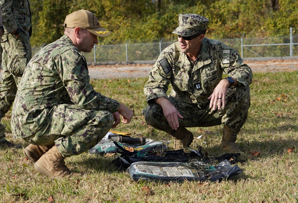 DVIDS - Images - Explosive Ordnance Disposal Mobile Unit (EODMU) 12 ...