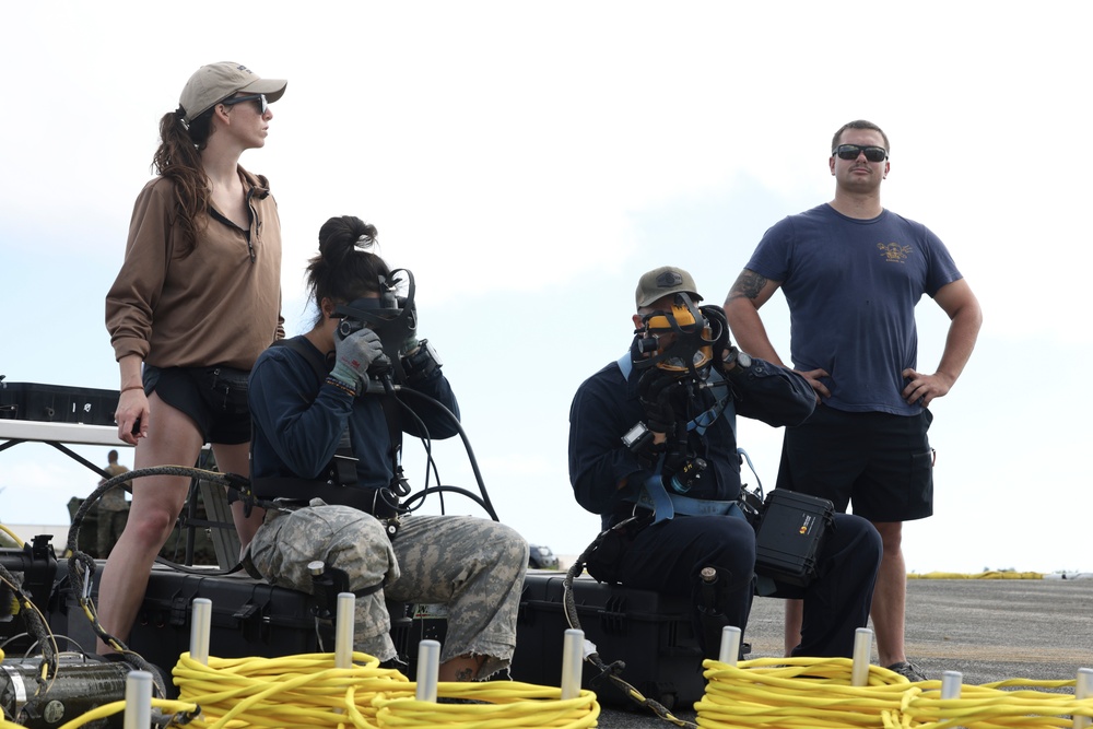 Aircraft Mishap Board Conducts Assessment of Downed P-8A Poseidon; MDSU-1 Retrieves Sensitive Aircraft Components