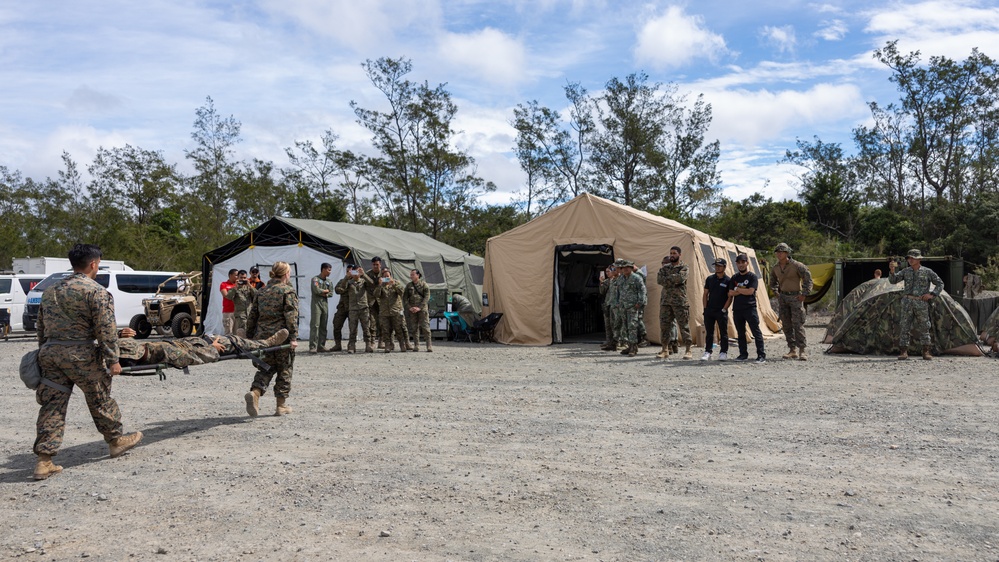 KAMANDAG 7| 3d Med Bn Hosts Bilateral Medical Training