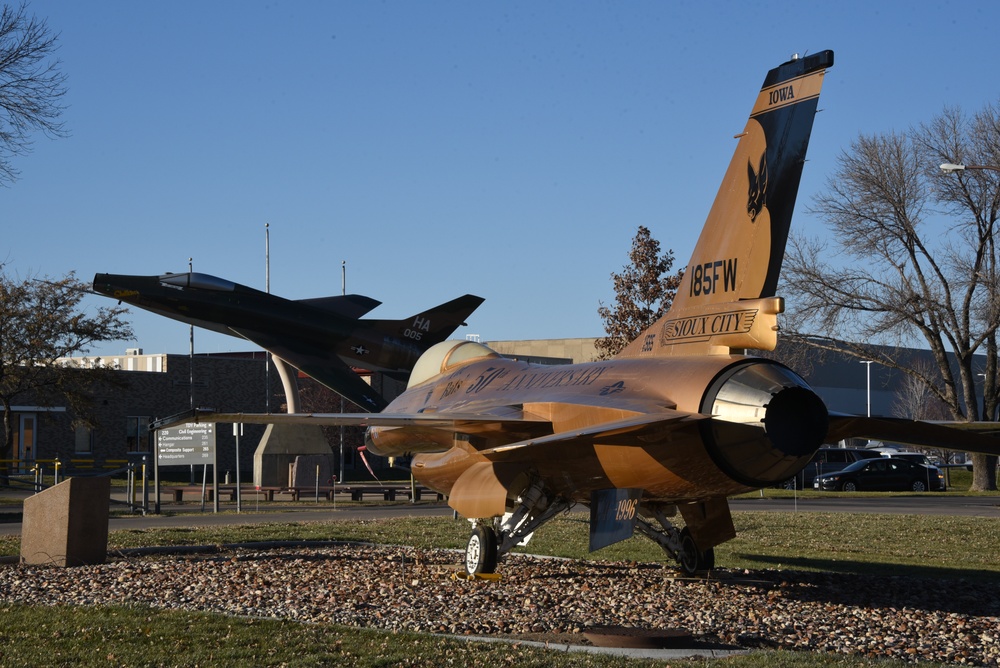 F-16 Fighting Falcon