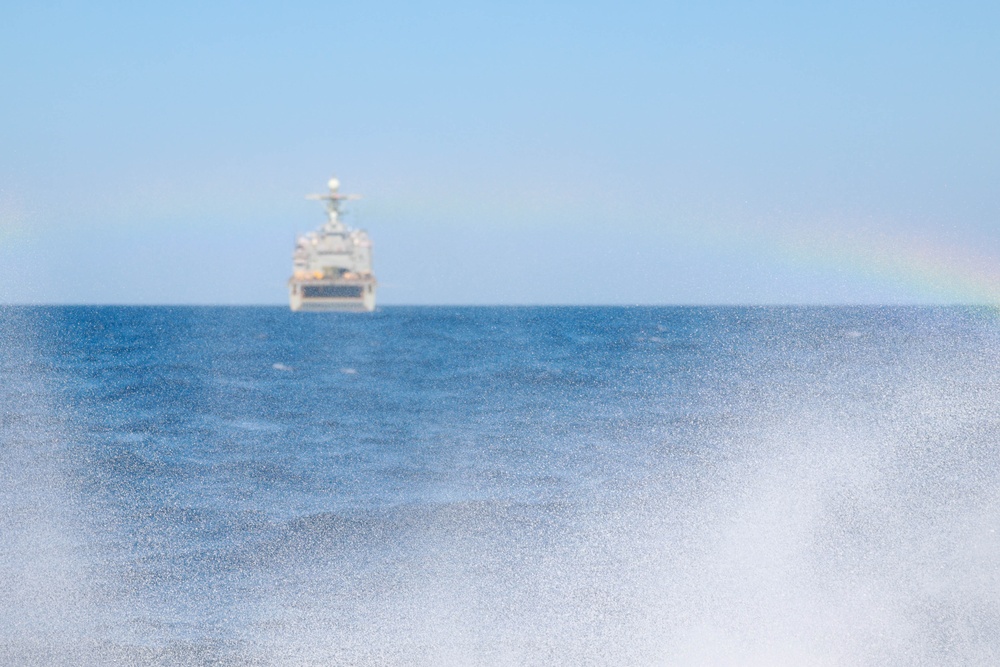 USS Carter Hall Transits in the U.S. 5th Fleet Area of Operations