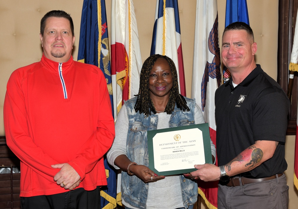 Fort Hamilton Honors Outstanding Employees for 3rd Quarter