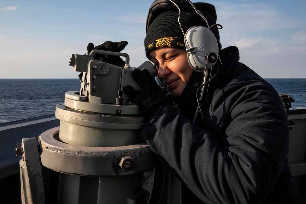 USS Sterett Bridge Watch