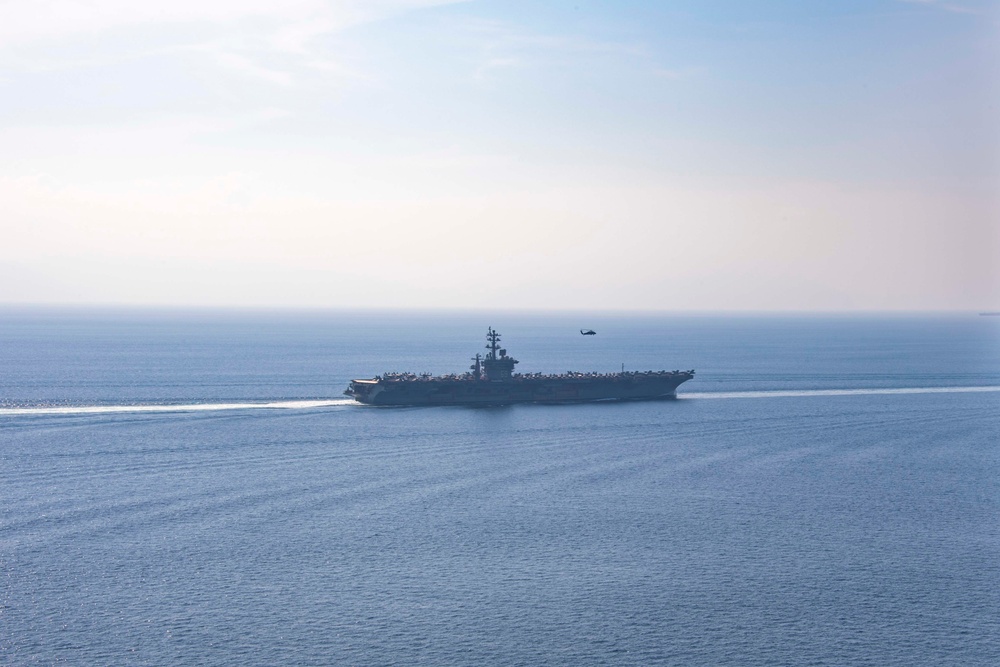 DVIDS - Images - US 5th Fleet in Persian Gulf [Image 1 of 12]