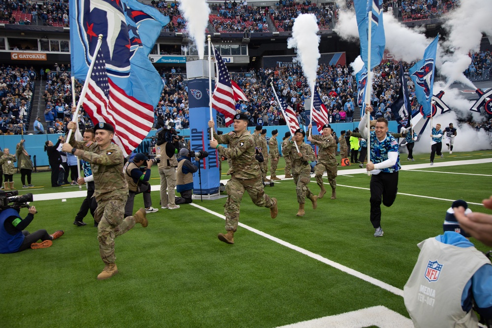 Tennessee Titans Honor Fort Campbell Soldiers During &quot;Salute the Troops&quot; Game