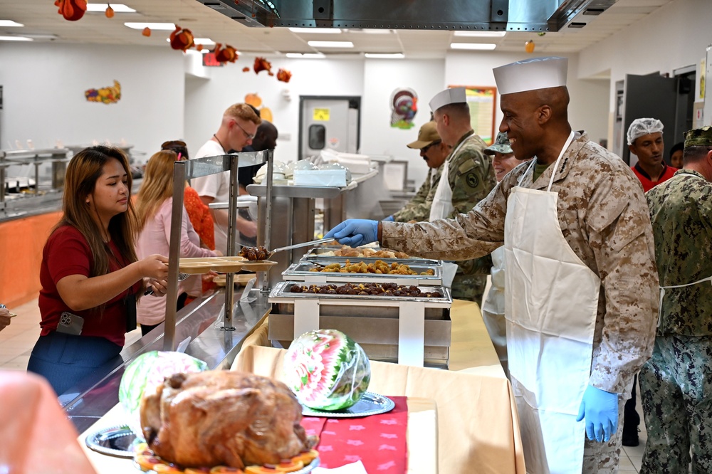 AFRICOM commander spends holiday with troops in Africa