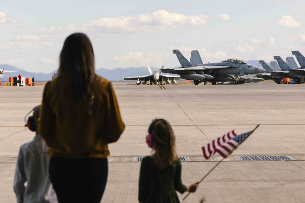 Home at Last: Pilots with CVW-5 return to Marine Corps Air Station Iwakuni