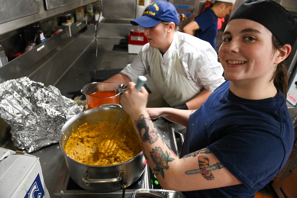 Coast Guard Cutter Polar Star (WAGB-10) celebrates Thanksgiving underway