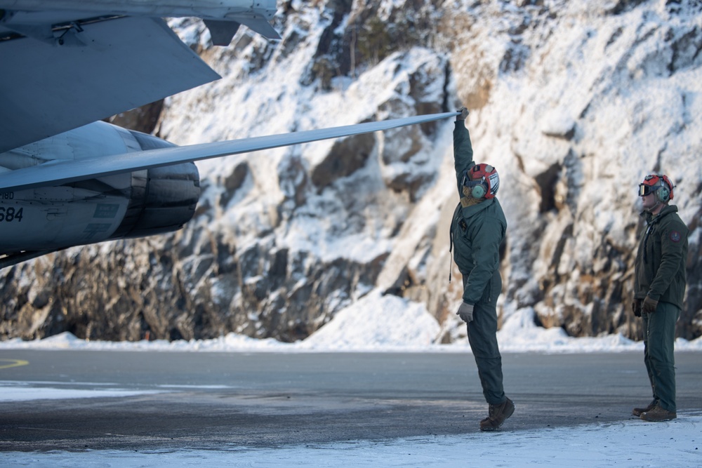 Freezing Winds 23: Marines with Marine All Weather Fighter Attack Squadron 224 prepare F/A-18s for take off