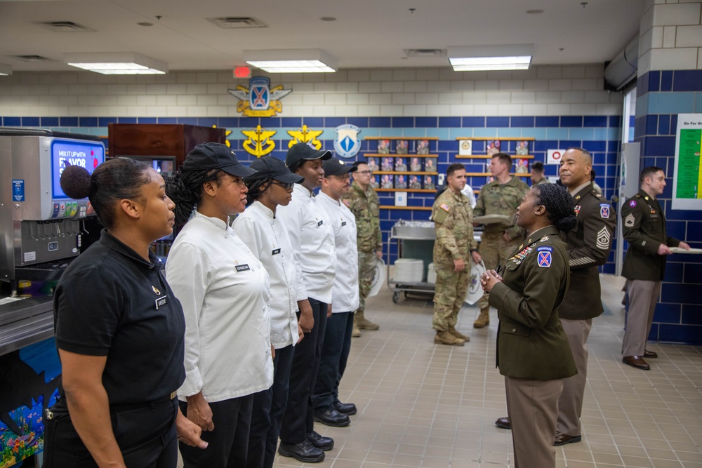 10th MDSB Hosts Thanksgiving Lunch