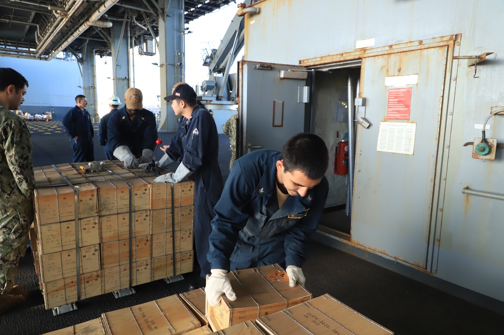 USS Hershel &quot;Woody&quot; Williams Ammunition Offload