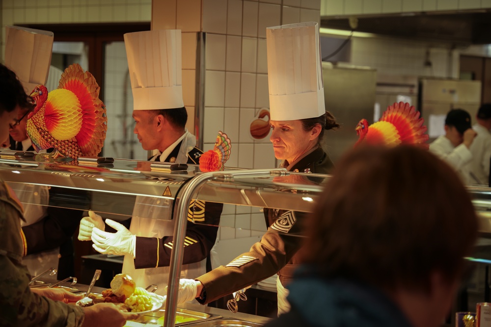 21st Theater Sustainment Command Thanksgiving Meal
