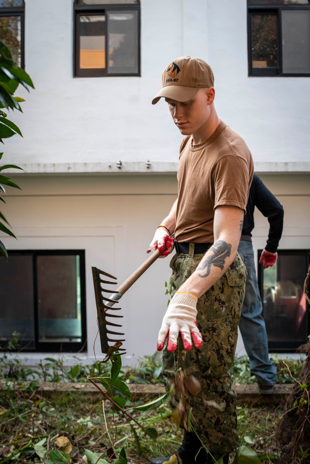 USS Carl Vinson (CVN 70) Sailors Participate in a Community Relations Visit