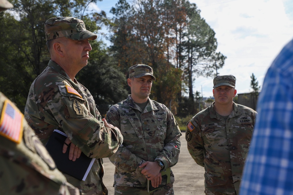 Senior Leaders Inspect and Discuss the R2E at Fort Stewart