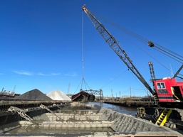 U.S. Army Corps of Engineers, Buffalo District dredges Cuyahoga River